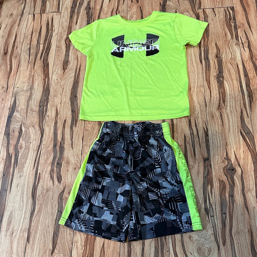 Boys Under Armour Outfit Size 5